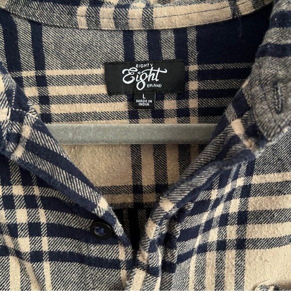 Eighty Eight Tan and Black Short Sleeve Flannel-Men’s Size Large - Picture 2 of 3